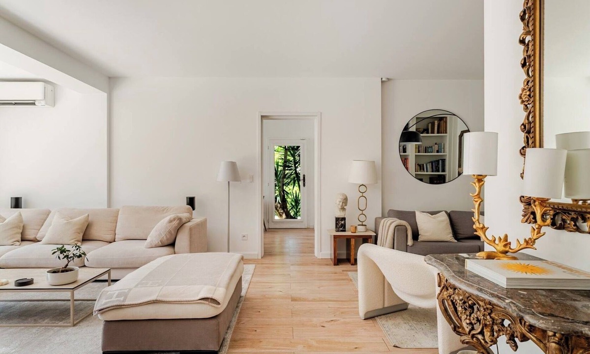 Cap-d'Antibes House | CAP D’ANTIBES COZY CHIC HOUSE W/TENNIS COURT