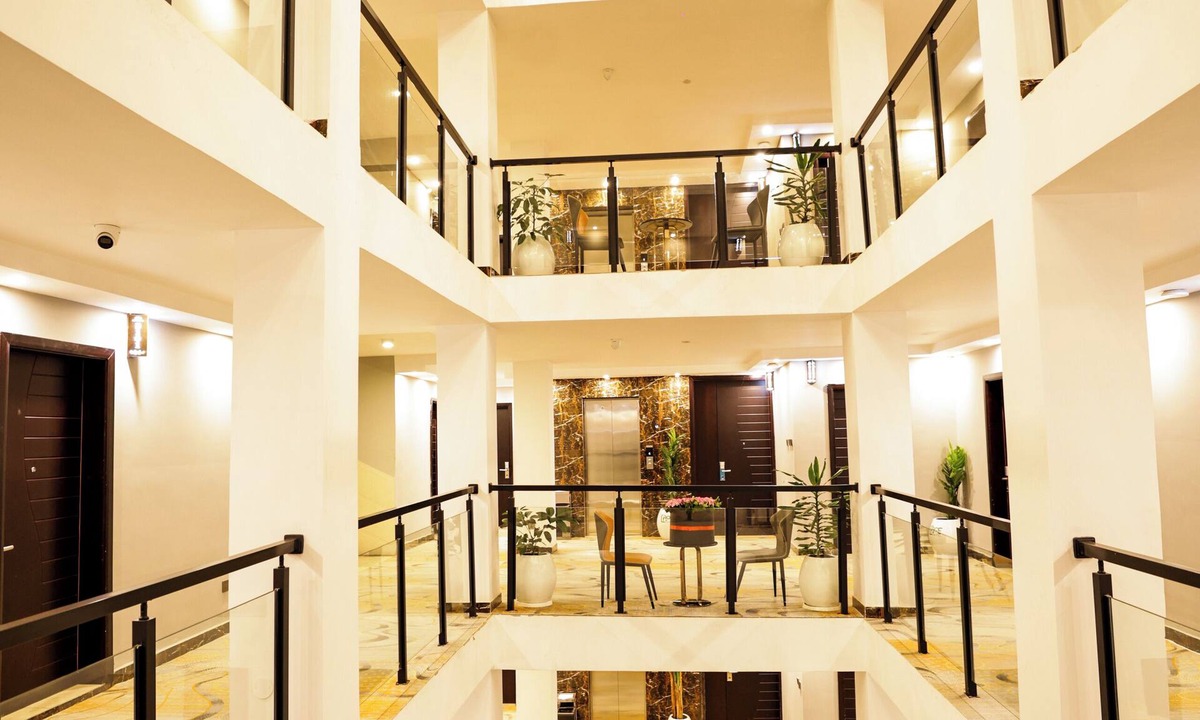 Nifas Silk-Lafto Hotel | Cape Hotel