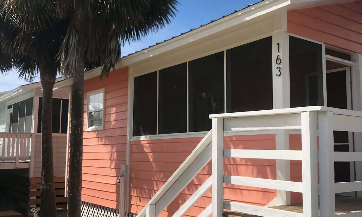 Cape San Blas Cottage | Cape San Blas Cottage - steps to the beach - beach side of Cape