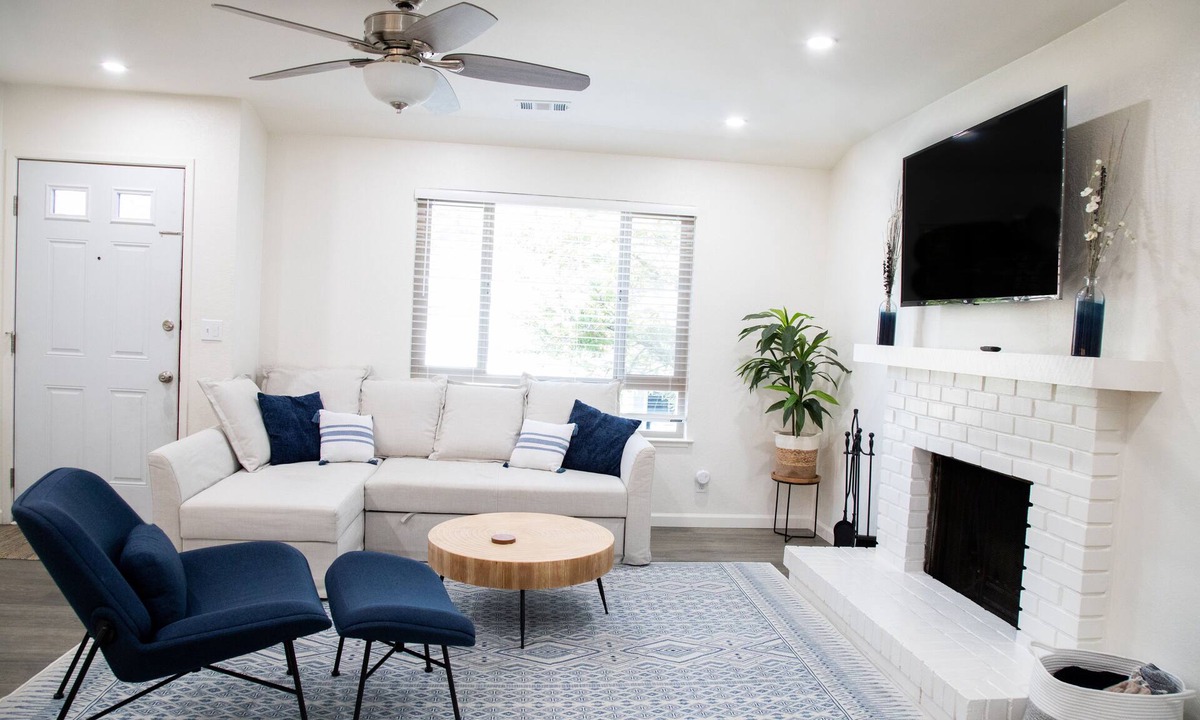Aptos Condo | Capitola 31+ Day Stay 3 Bed 1.5 Bath Steps to New Brighton Beach