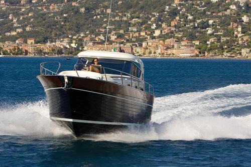 Marina del Cantone Boat Rental | Capri Charter
