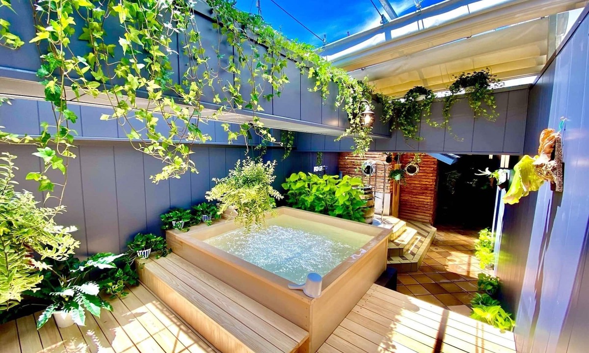 Doyamacho Hotel | Capsule inn Osaka - Caters to Men