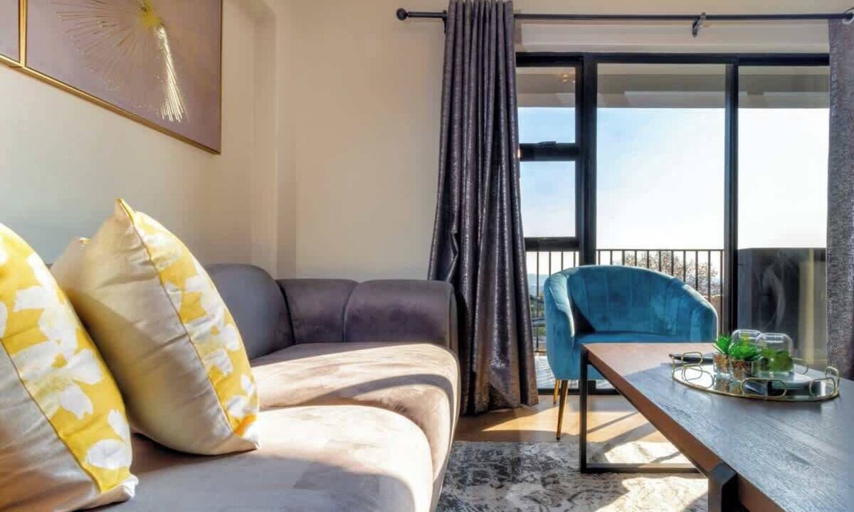 Greater Johannesburg Metropolitan Area Apartment | Captain's Hideaway - Executive One Bedroom Suite