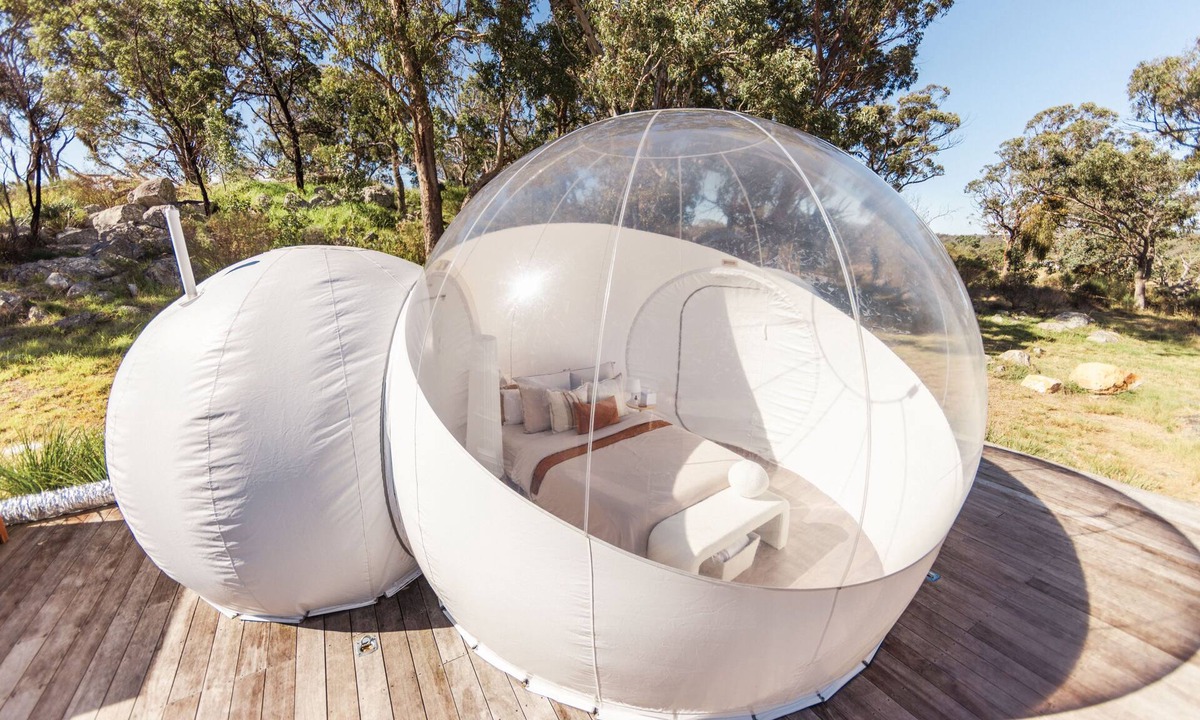 Tenterfield RV Rental | Captain Thunderbolt Bubbletent at Tenterfield with Outdoor Vintage Bath.