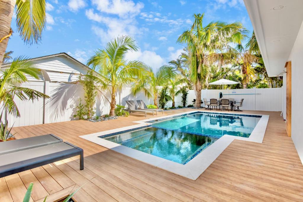 Bradenton Beach Hotel | Captain’s Quarters at Anna Maria Island Inn