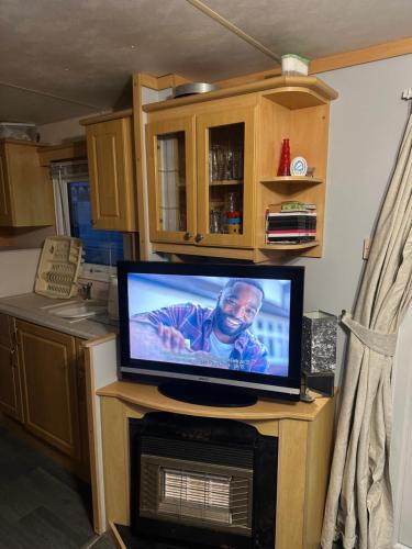 Chapel Saint Leonards House | Caravan Holiday home Happy days south 17