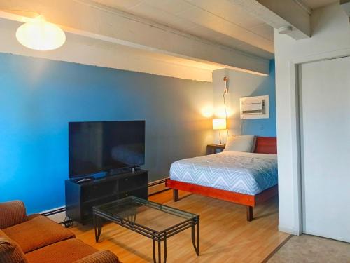 Fort St. John Hotel | Caravan Motel