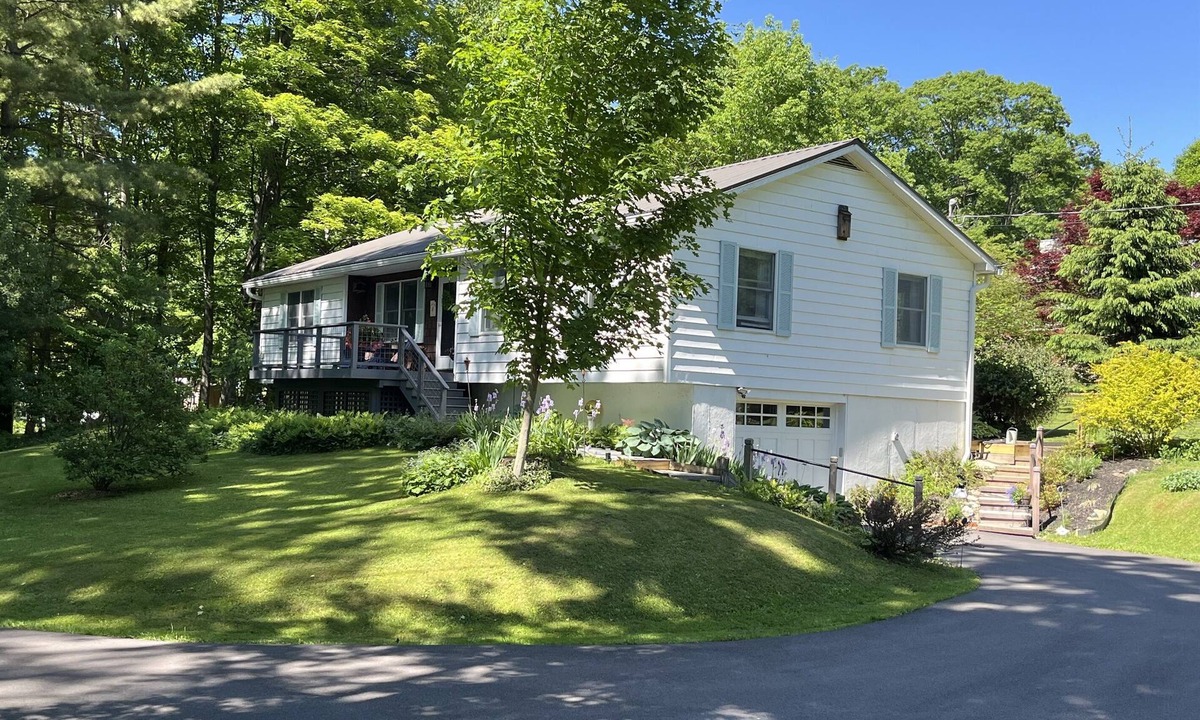 Cooperstown Apartment | Cardinal Cottage - Otsego Lake access, updated kitchen & bath
