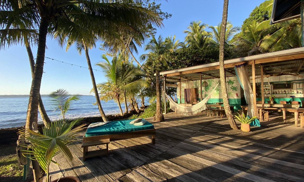 Isla Bastimentos Apartment | Caribbean Front, 5 bd Tropical Paradise In The Middle Of Bocas Best w/Pool