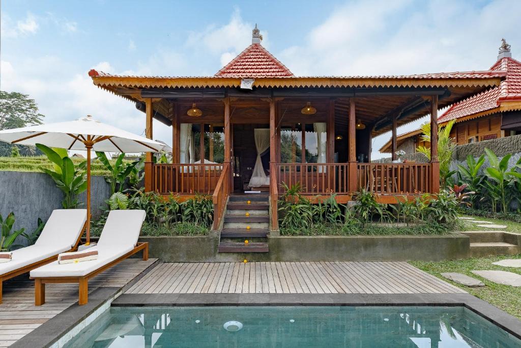 Sambahan Villa | Carik Mesari