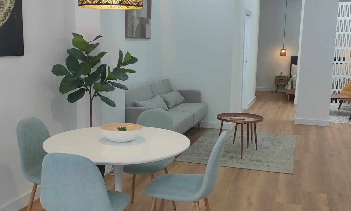 San Vicente Apartment | Carmen Street, Seville, Historic Center B1