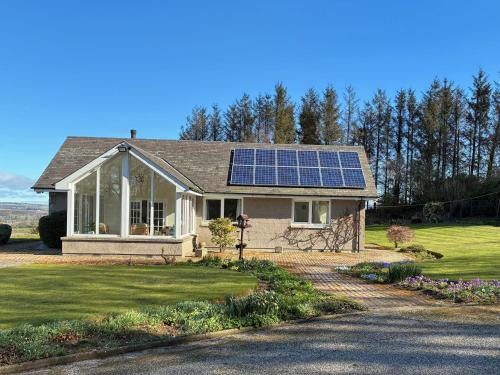 Aberdeen House | Carnmhor