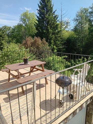 Jouac House | Carpfollies