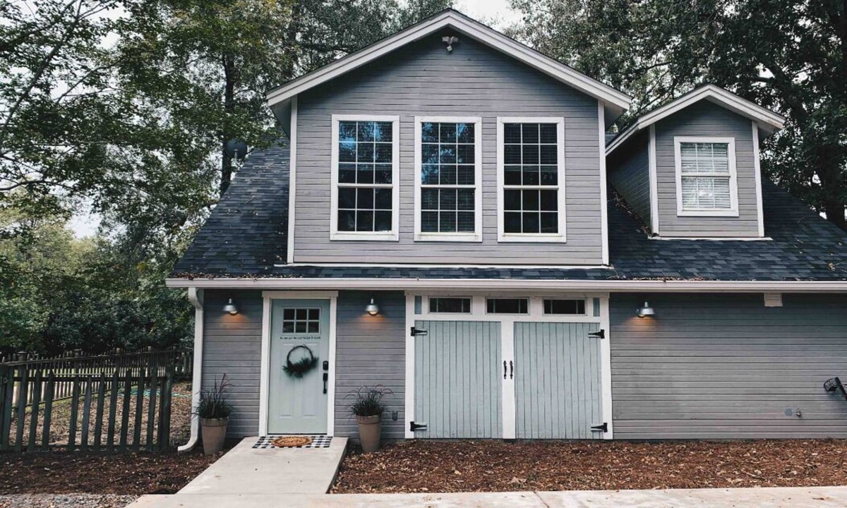 Lufkin House | Carriage house at Three Pines Farm