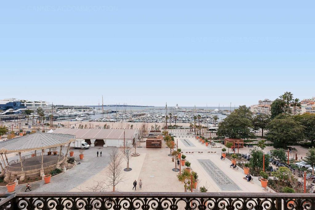 Cannes Old Town Apartment | Carrousel 4