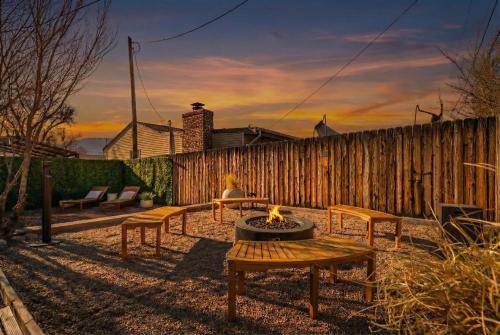 Security-Widefield House | Carson Camp Gym Workstations & Fenced Yard
