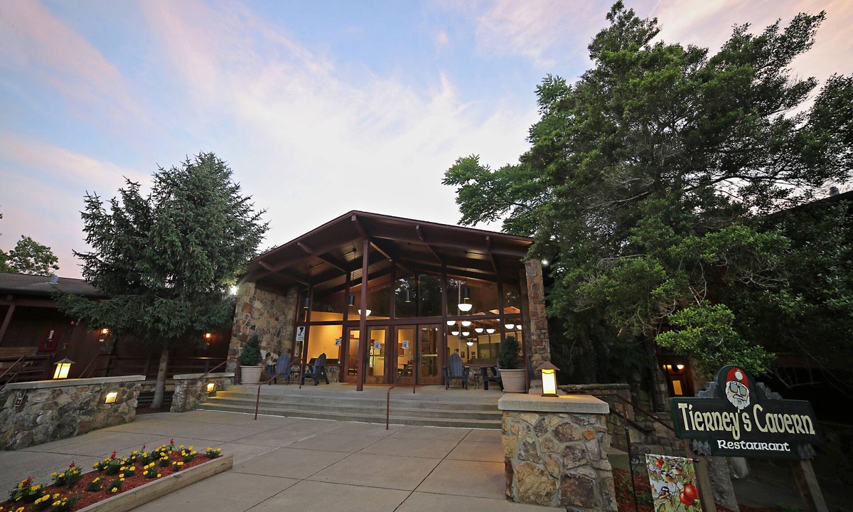 Olive Hill Hotel | Carter Caves State Resort Park