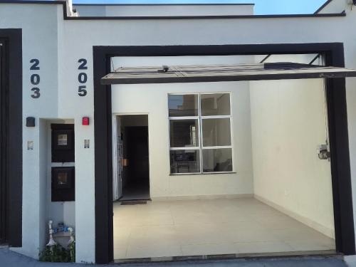 Indaiatuba House | Casa 2 Quartos com Ar até 8 Pessoas Jd. Sabiás