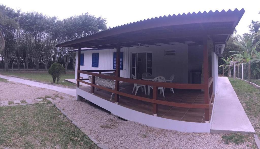 Quatro Ilhas House | Casa 30m da praia - 2quartos