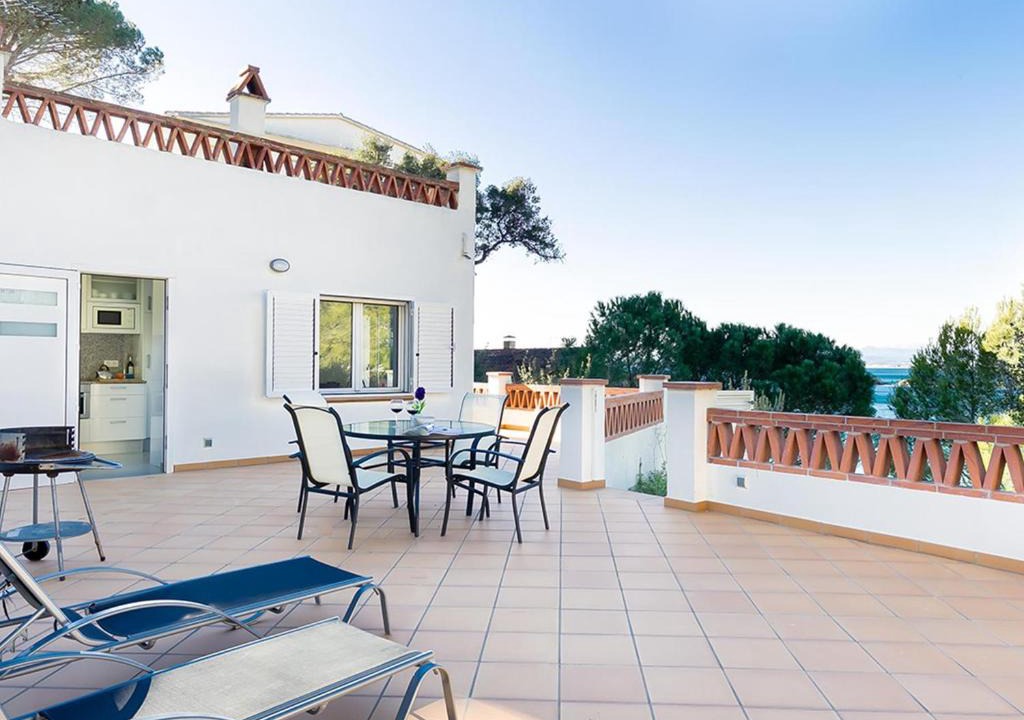 Almadraba-Canyelles Villa | Casa Acogedora a 20m Playa Roses con Parking - ES-228-113