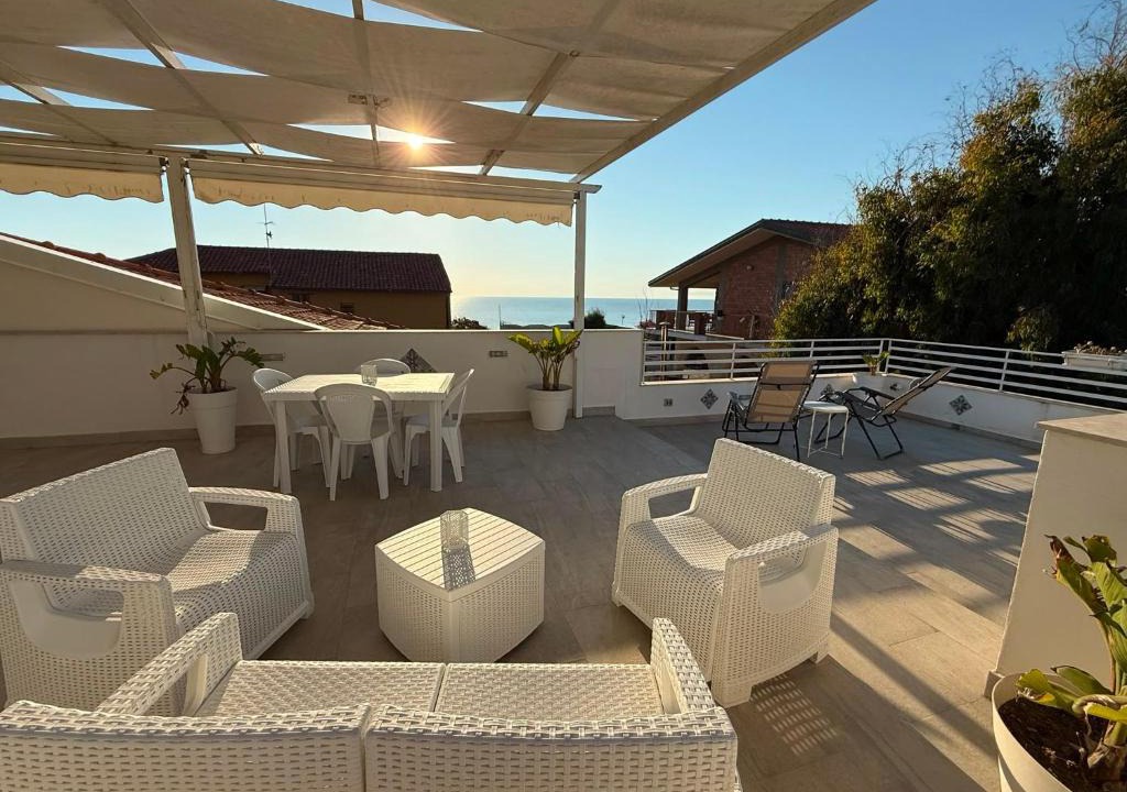 Agnone Bagni House | Casa Amare