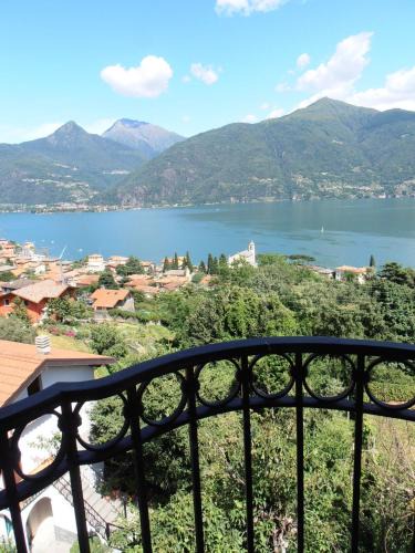 Santa Maria - Rezzonico Apartment | Casa Amarilla