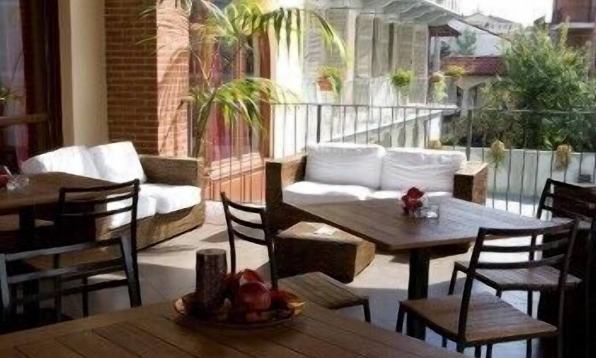 Monta Hotel | Casa Americani