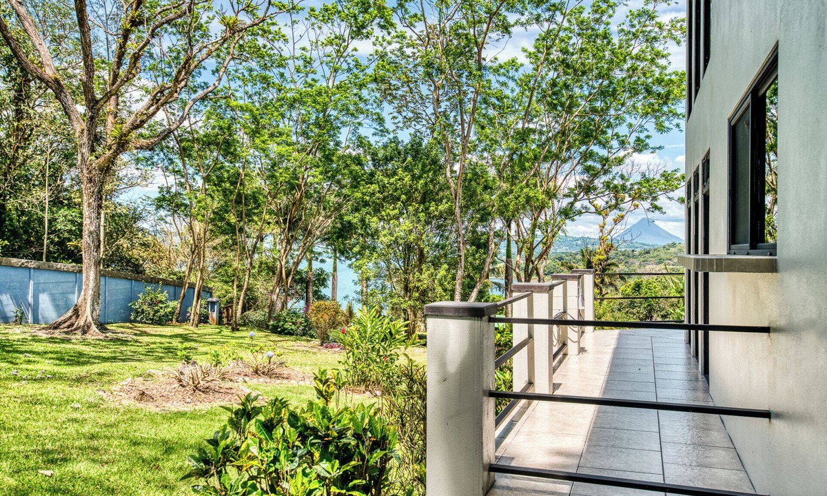 Tronadora House | Casa B Happy Main & Studio