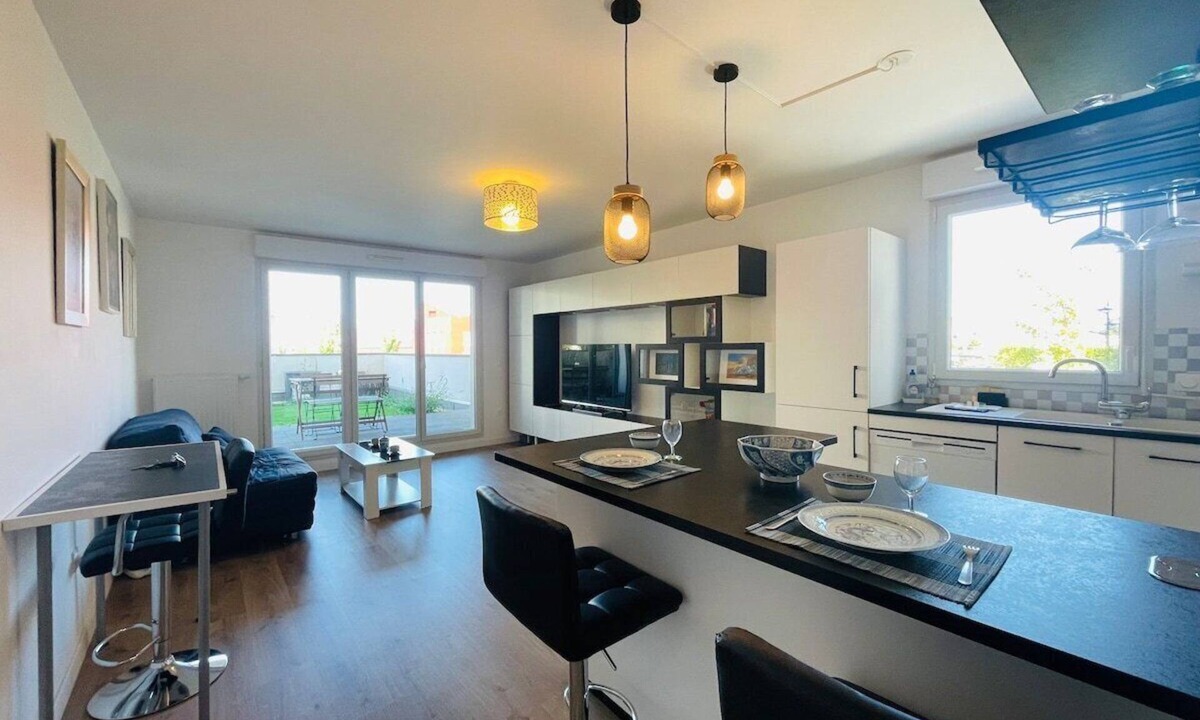Les Hauts de Saint-Aubin Apartment | Casa Bella: Standing - Terrace - Private car park