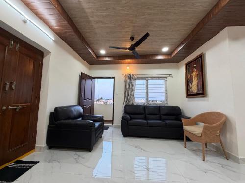 Hyderabad Apartment | Casa Bianca Penthouse Retreat