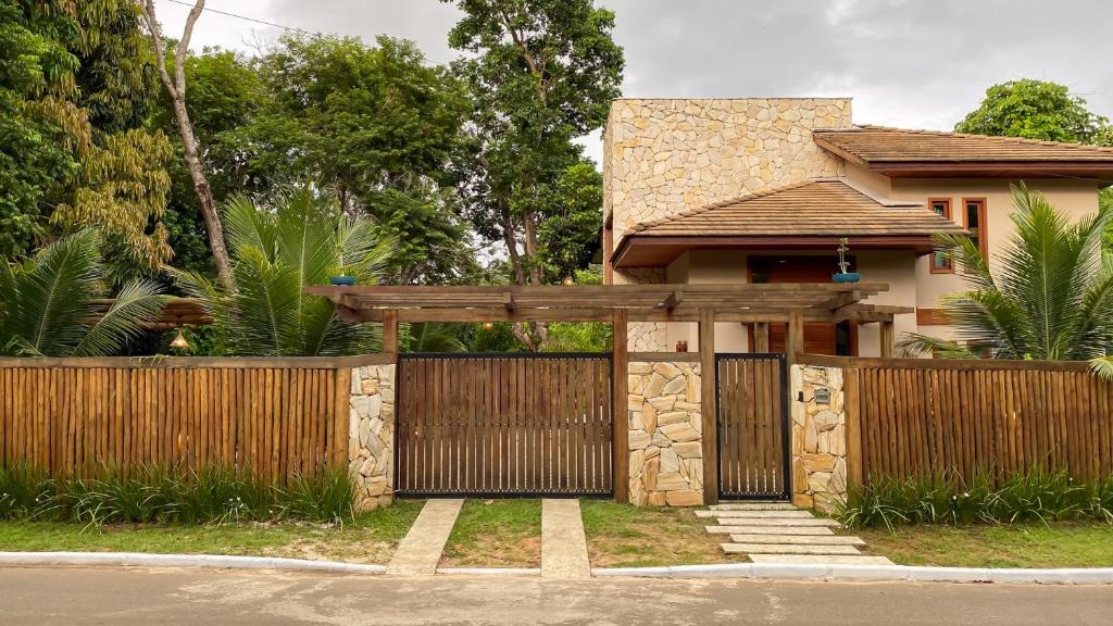 Acu da Torre House | Casa c Jacuzzi prox a Praia do Forte Lagoa do Arua
