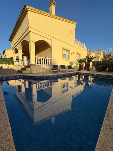 Riumar House | Casa Campanilla