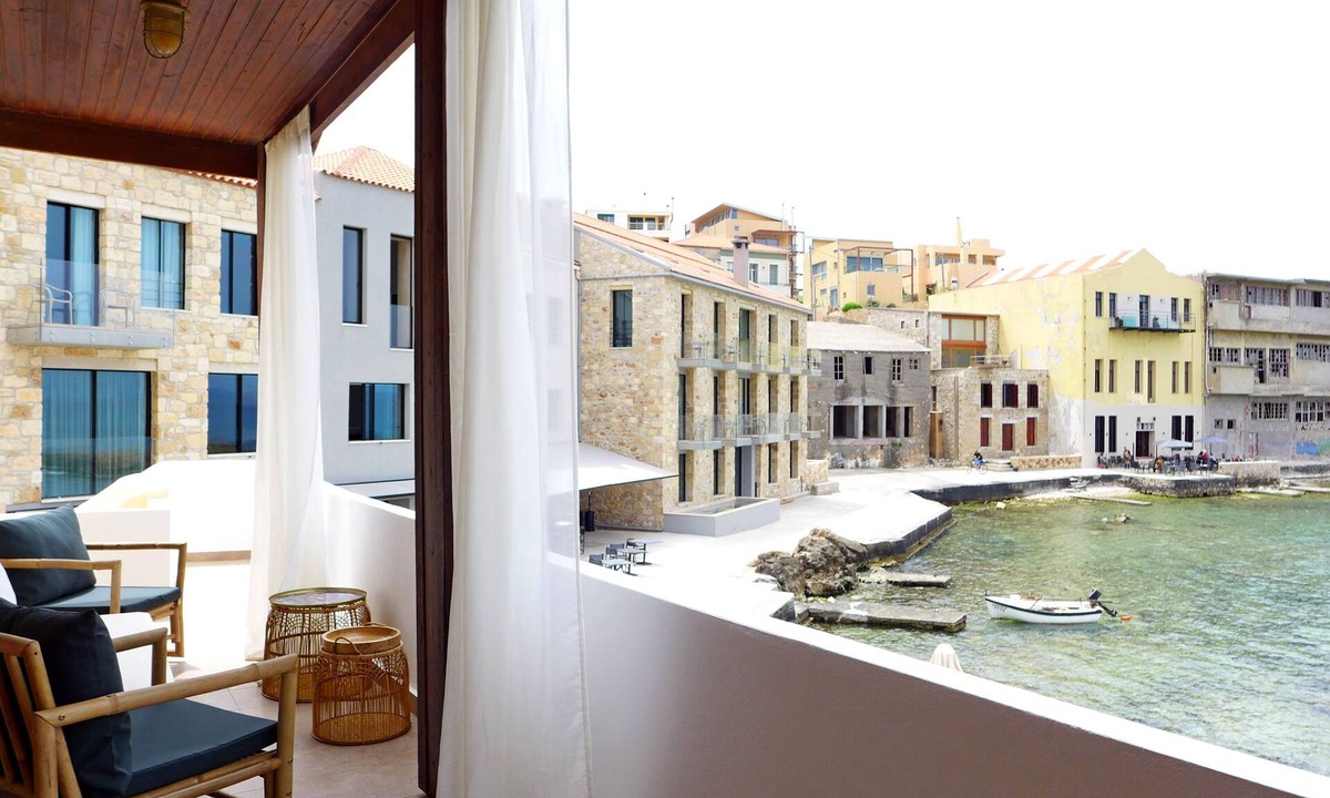 Halepa House | 'Casa Casa' Waterfront-Jacuzzi-Up to 7 pax