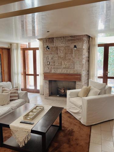 Mendoza City Center House | Casa Cedro Mendoza