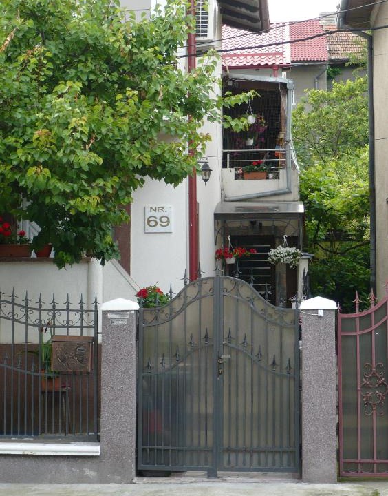 Orsova House | CASA CHIVA