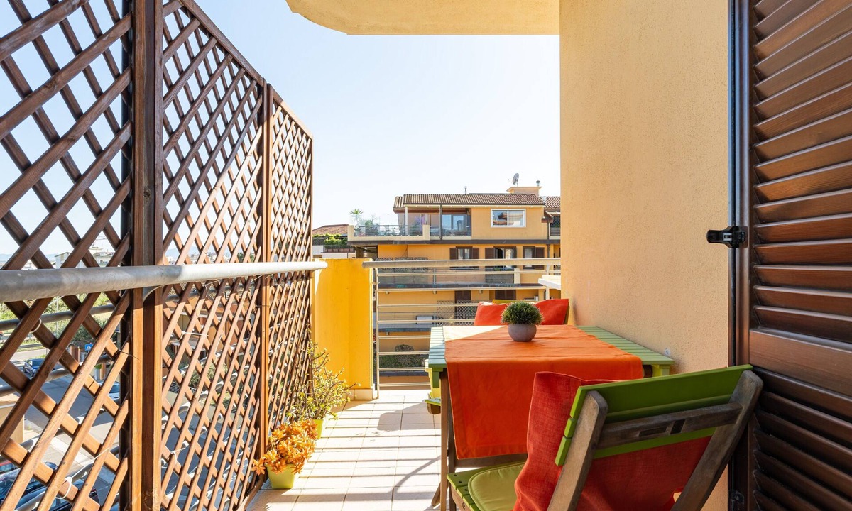 Elmas Apartment | Casa Claudia – Elegant apartment near the airport
