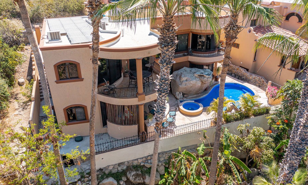 Cabo Bello House | Casa Coco Private Villa Walk to Beach + Private Pool