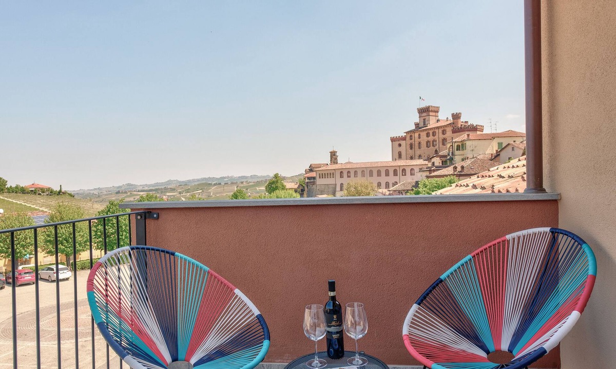 Barolo Apartment | Casa Colbert Barolo, Unit 5