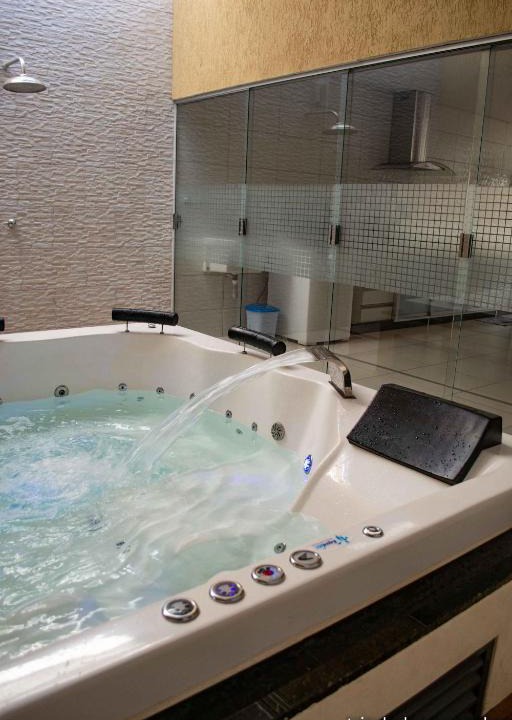 Trindade House | Casa com 2 quartos e banheira de Hidromassagem
