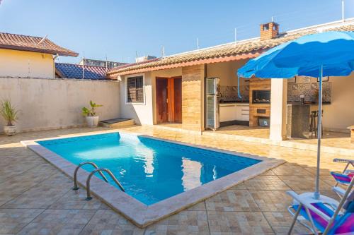 Cidade Nova Peruibe House | Casa com 3 quartos toda climatizada com Piscina e Lazer