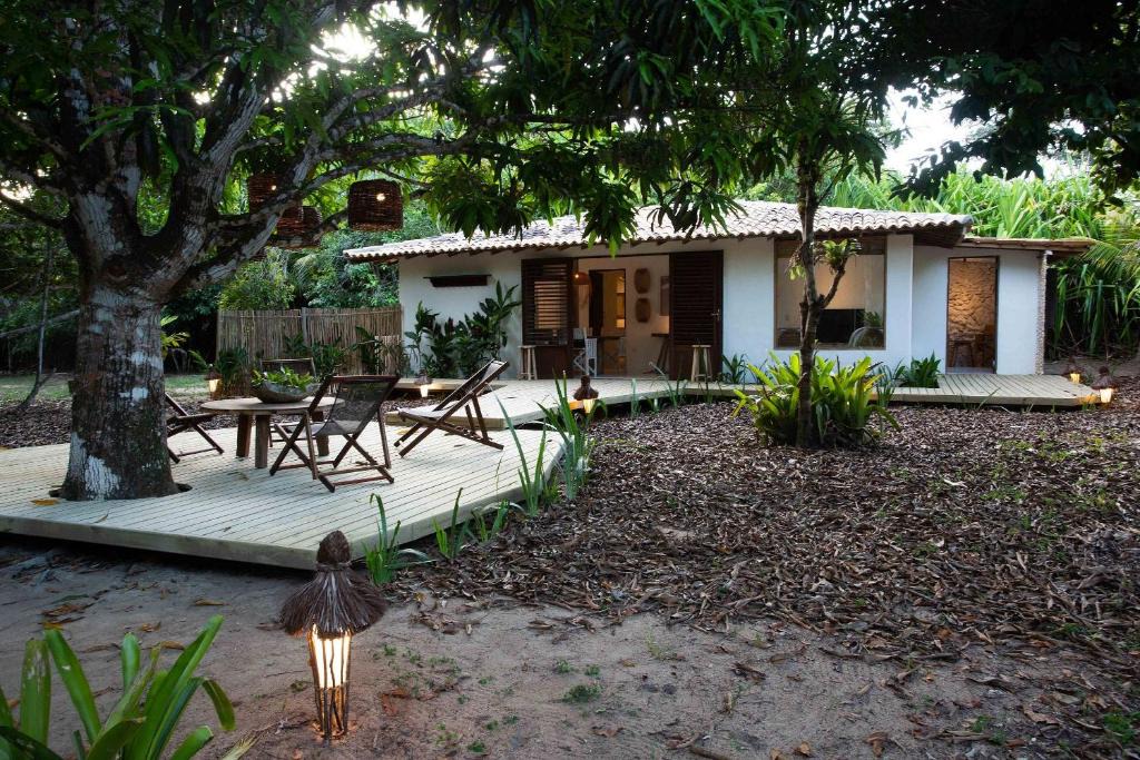 Curuipe House | Casa com deck no jardim a 300m da Praia do Espelho
