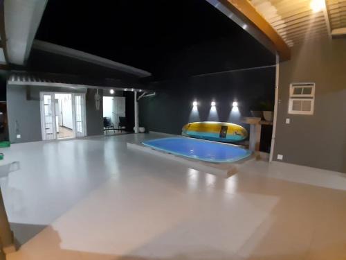 Pescadores Beach House | Casa com piscina, confortável e ótima localização