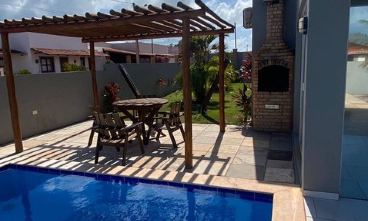 Touros House | Casa com Piscina e Jardim, a 400m da Praia de águas quente. Aceita seu animal.