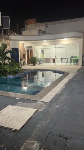 Jarderlandia House | Casa com Piscina e quartos amplos