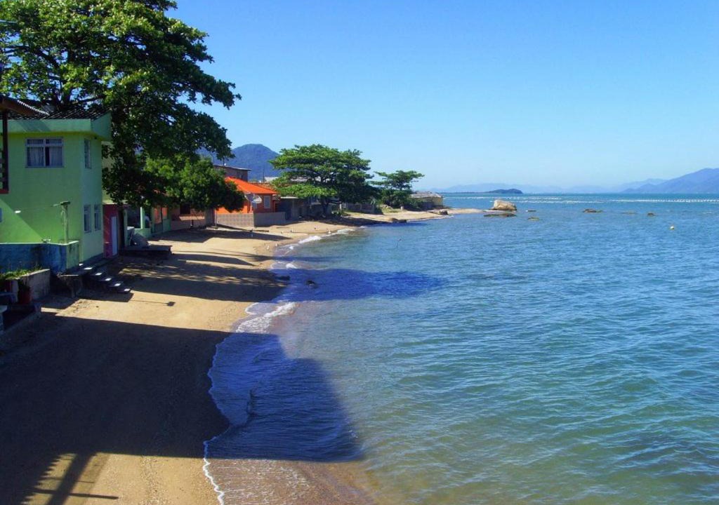 Alto Ribeirao Leste Apartment | Casa completa a 5min da praia!
