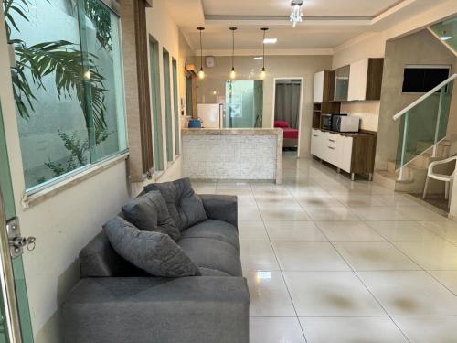 Sobral House | Casa completa com 3 quartos,ar e garagem