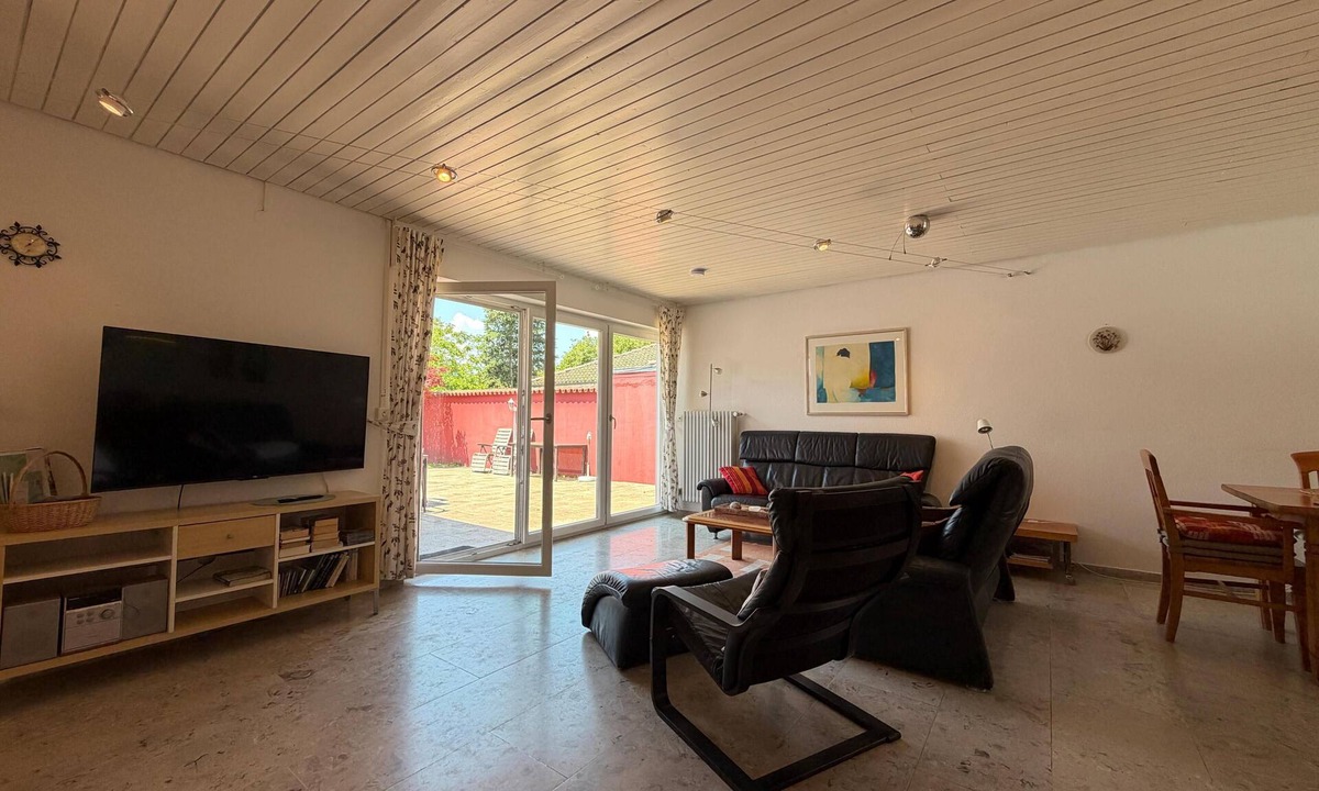 Unteruhldingen House | Casa Constantinus - Comfortable vacation home with garden and close to the lake in Uhldingen-