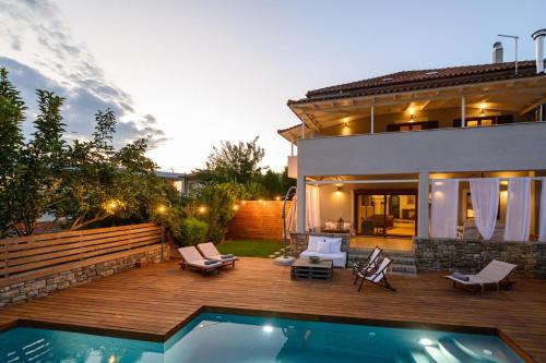 Kalamata Apartment | Casa Constantine Spacious Family and Friends Oasis with Pool, 10 Min from Kalamata