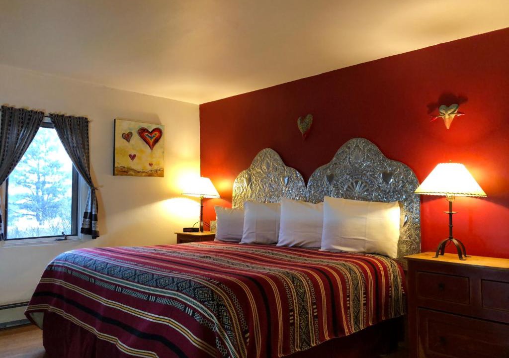 Northeast Santa Fe Bed & Breakfast | Casa Cuma Bed & Breakfast