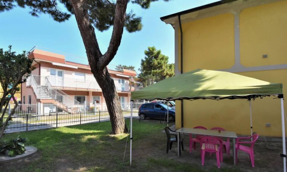 Rosolina Mare Apartment | Casa Daniela by Interhome